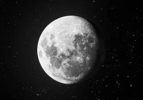 Conheça aplicativos de telescópio para ver a Lua pelo celular